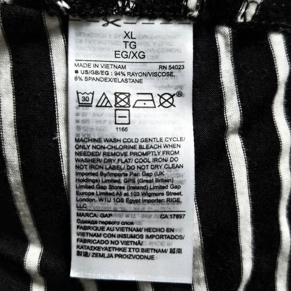 GAP Luxe Hi-Lo Pleated Back V-neck Boxy Tee, Dorman Sleeves, Black/White Stripe - Picture 7 of 8